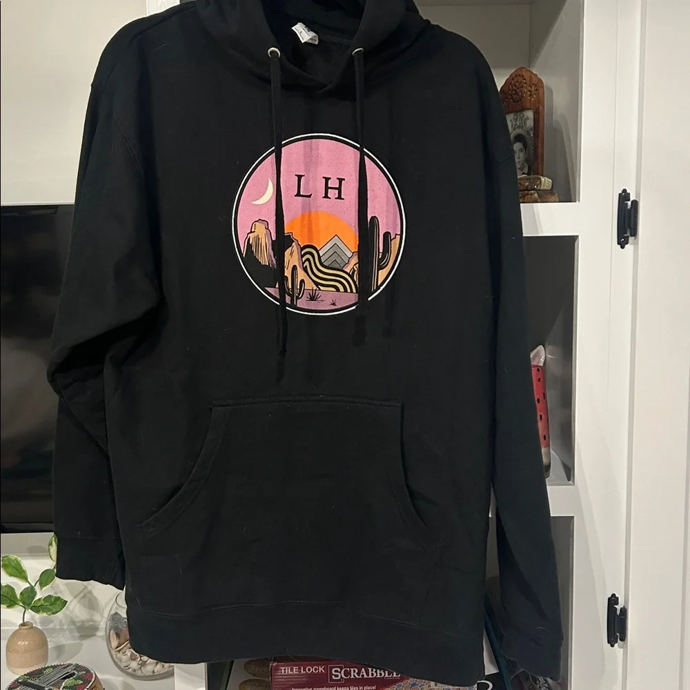 Lord Huron Sunset Pullover Hoodie Black 2022 Tour Adult large. Like new - Picture 1 of 3